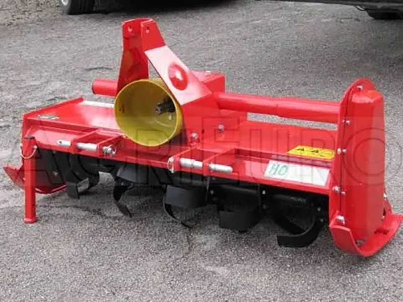 Traktorfräse der leichten Serie mit mechanischem Versatz Agrieuro HO 145